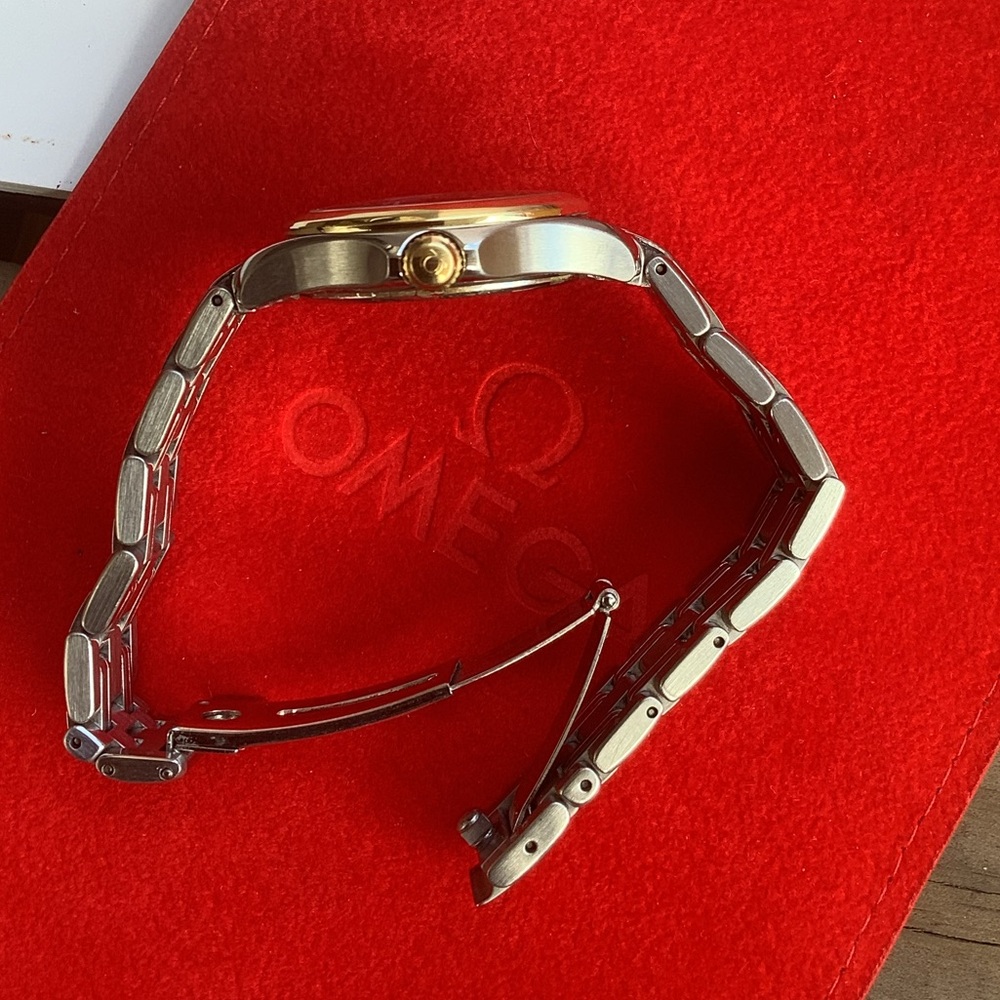 Beautiful ladies OMEGA stainless steel watch 🌟SERVICED❗️ - Picture 9 of 15